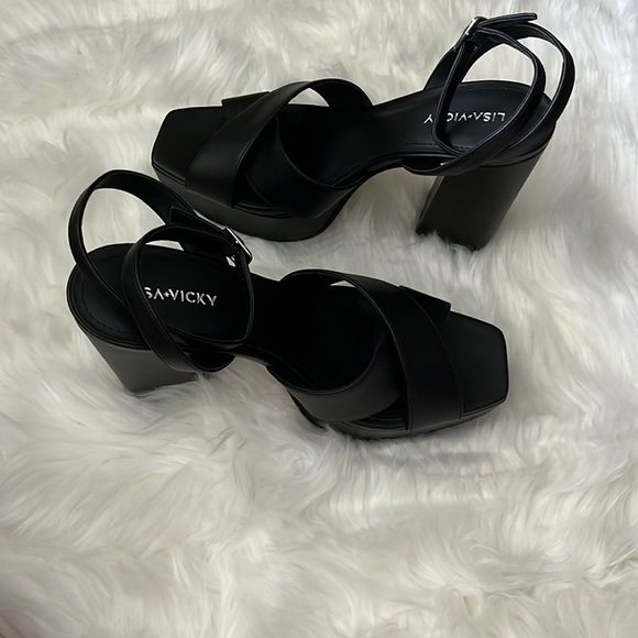 π Lisa Vicky Leather Strappy Platform Heel Sandals Black Size 8 - Picture 13 of 15